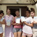 Adományosztás egy budapesti gyermekotthon lakói számára