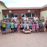 Ajándékozás a Csicsergő Óvodában