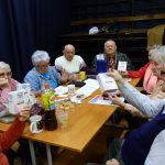 Adományosztás a a csepeli Mozgássérültek Klubjában