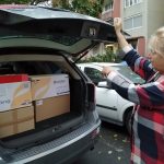 Adományozás a csepeli Anya- és Családotthon lakóinak